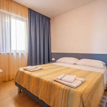 Apartments Rosanda Pakostane Exterior photo