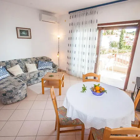 Apartments Rosanda Pakostane Exterior photo