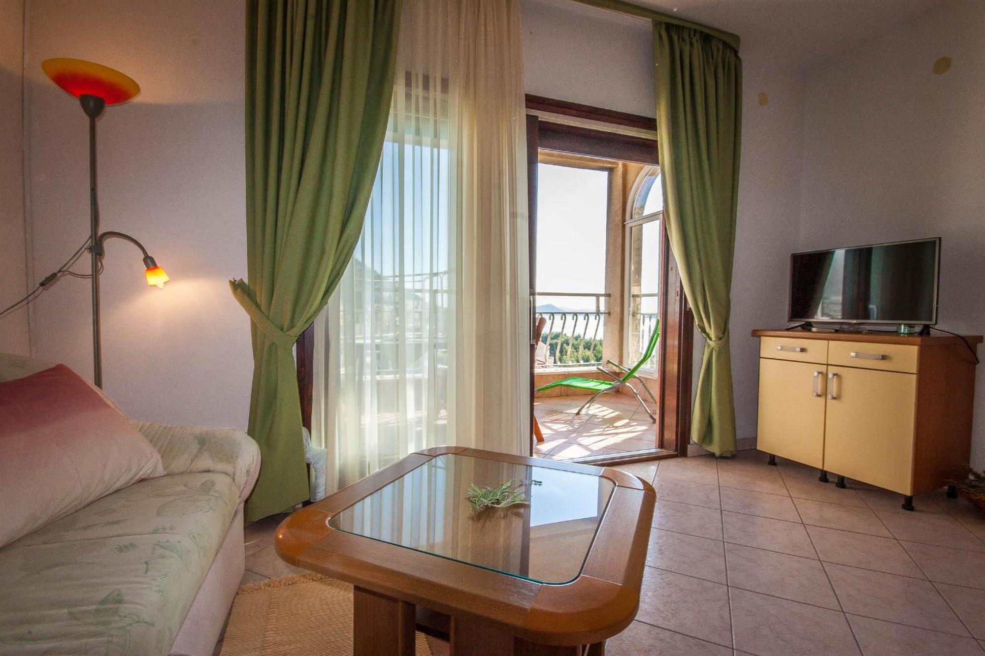 Rosanda Apartman *
